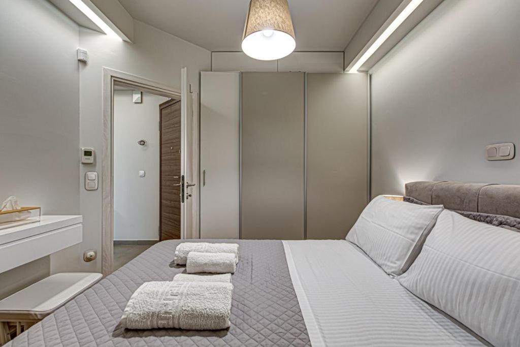 Deluxe & Modern Apartment In Atina Dış mekan fotoğraf