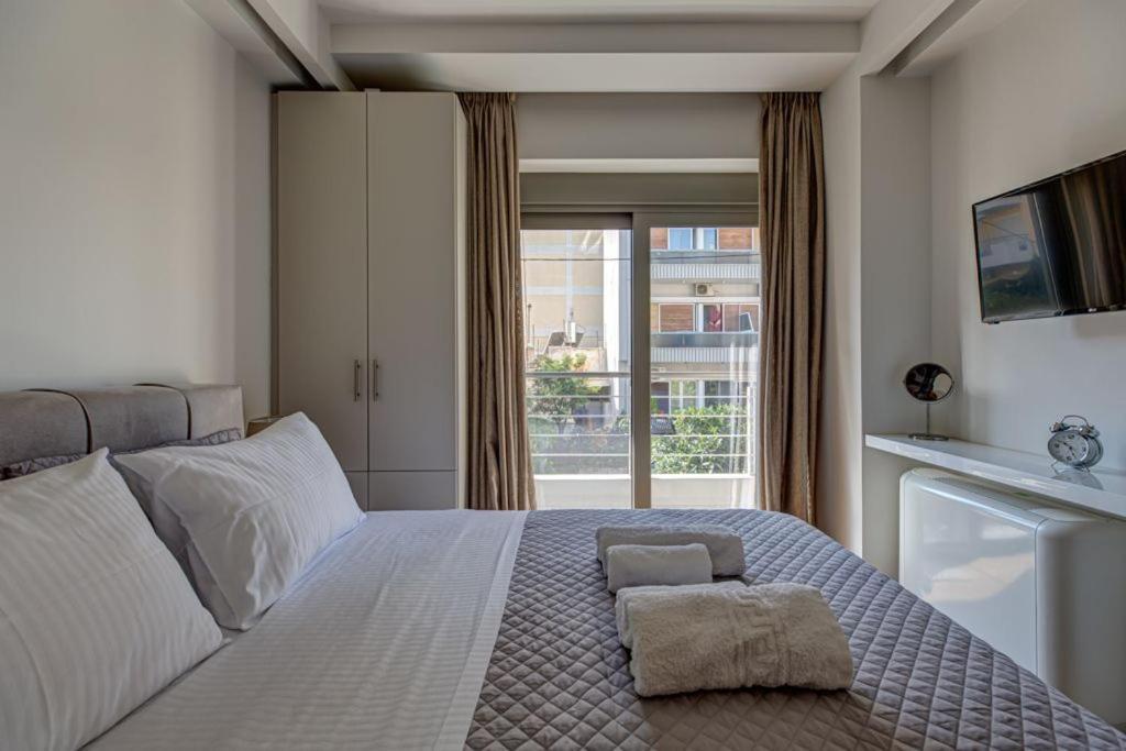 Deluxe & Modern Apartment In Atina Dış mekan fotoğraf