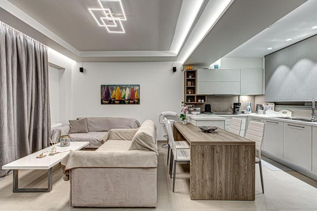 Deluxe & Modern Apartment In Atina Dış mekan fotoğraf