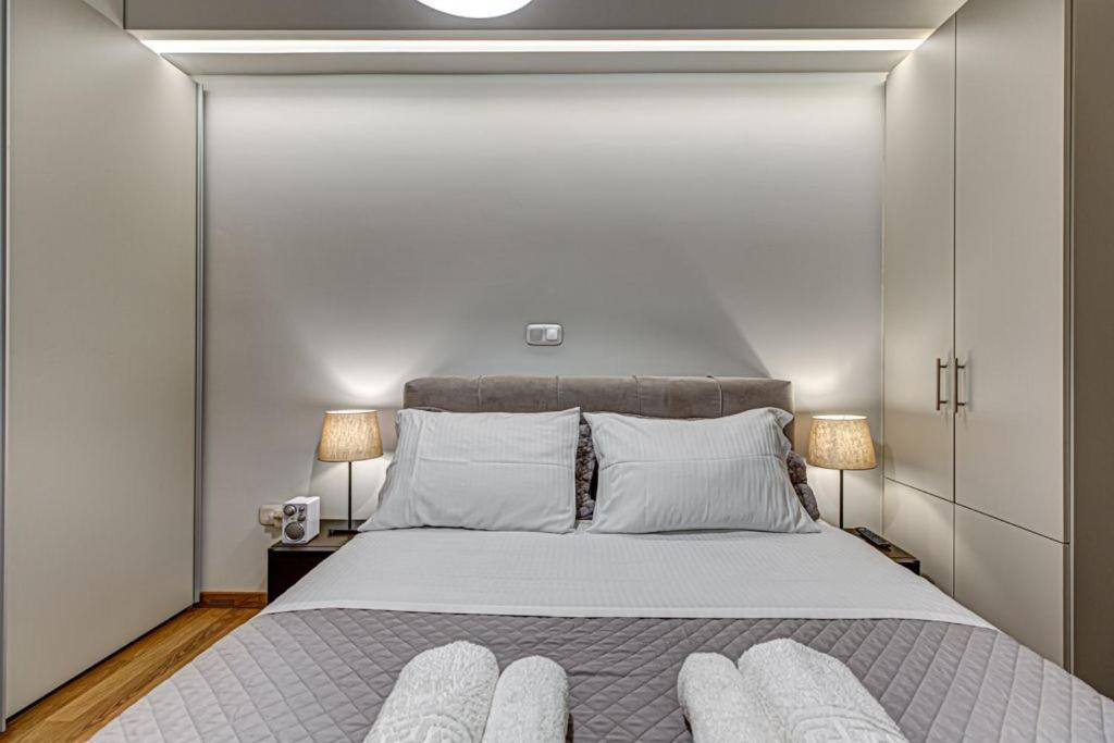 Deluxe & Modern Apartment In Atina Dış mekan fotoğraf