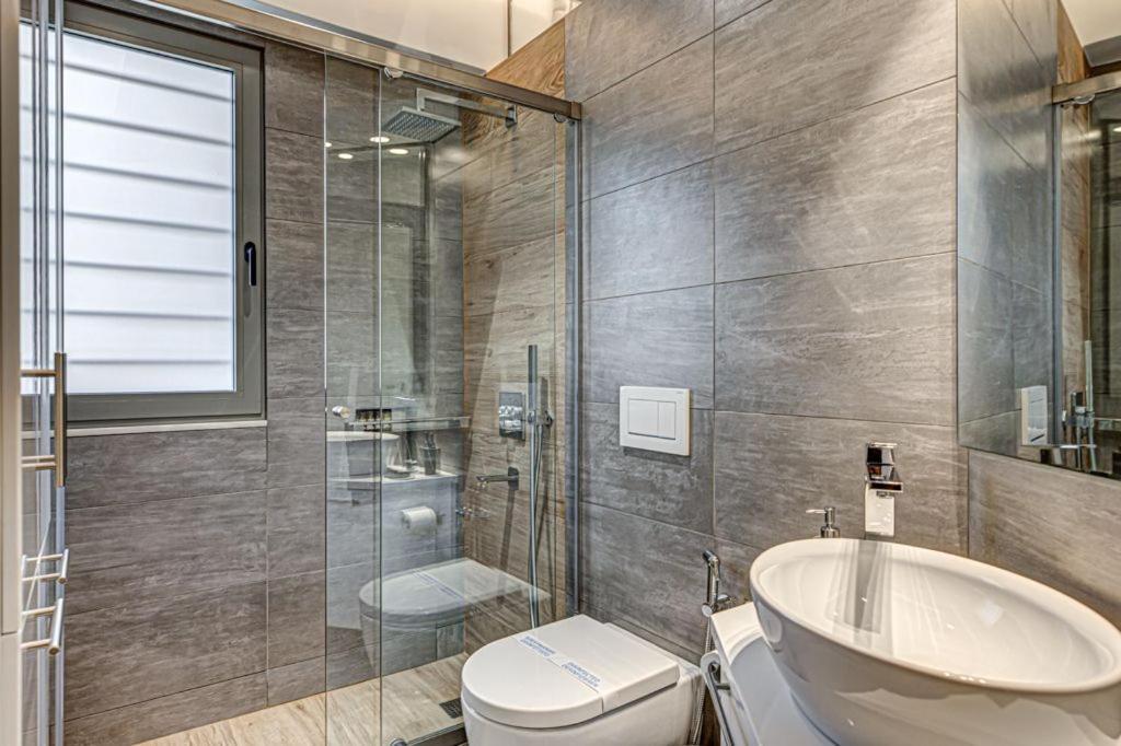 Deluxe & Modern Apartment In Atina Dış mekan fotoğraf