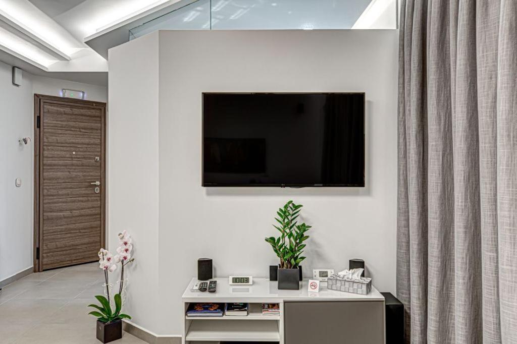 Deluxe & Modern Apartment In Atina Dış mekan fotoğraf